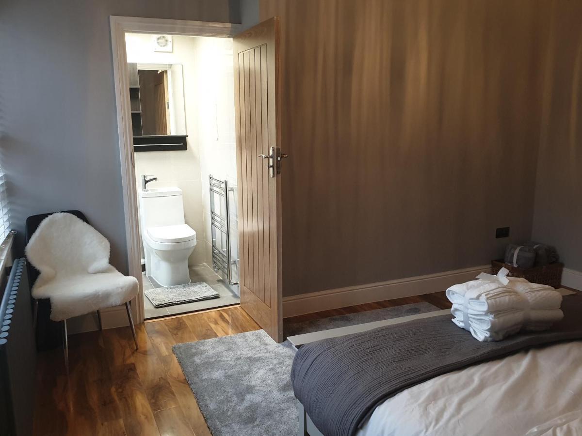 Arsenal Highbury & Islington Beautifully Presented Bed & Breakfast London Bagian luar foto