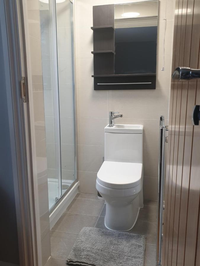 Arsenal Highbury & Islington Beautifully Presented Bed & Breakfast London Bagian luar foto