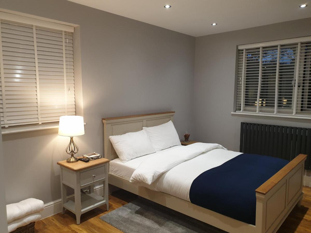 Arsenal Highbury & Islington Beautifully Presented Bed & Breakfast London Bagian luar foto